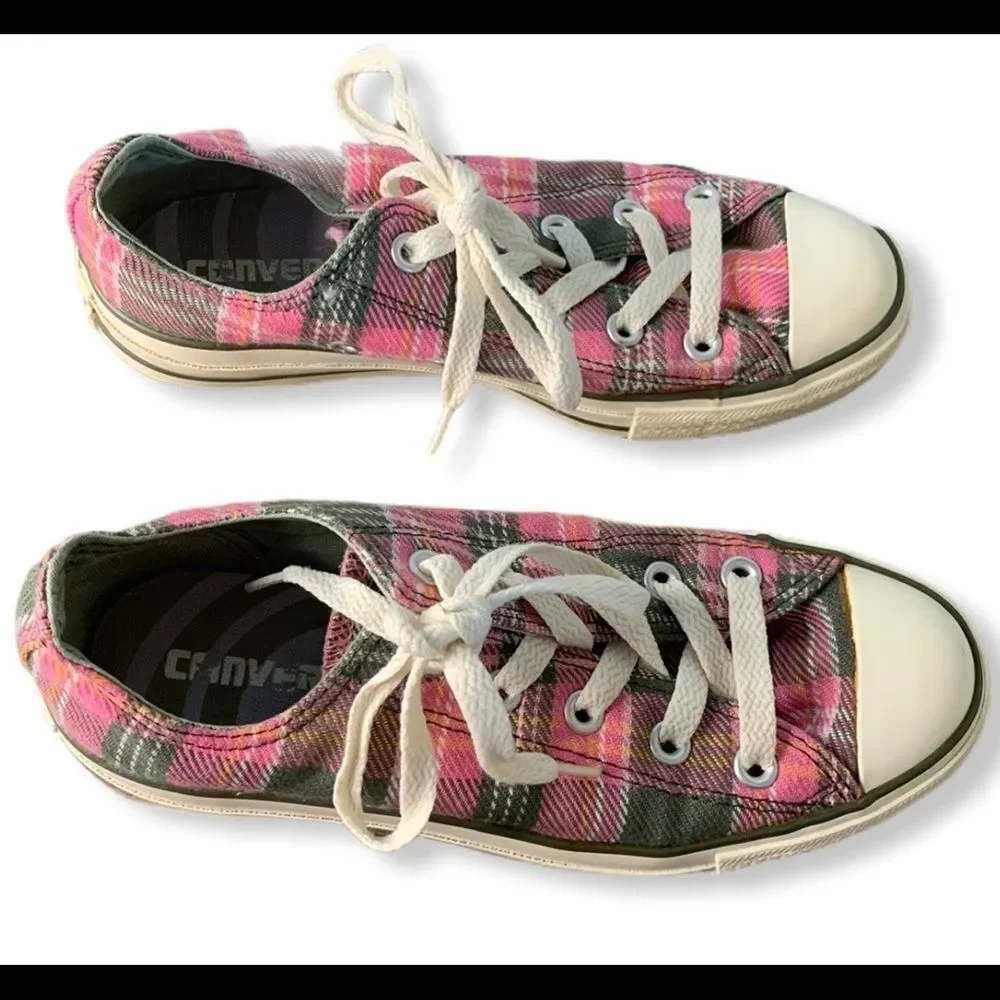 Converse size 6 - Picture 1 of 3